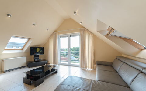De Haan 930: Propriété, Pièce, Plafond, Bâtiment, Design Intérieur, Daylighting, Sol, Meubles, Grenier, Maison