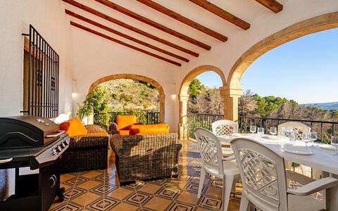 Villa Preciosa: Propriété, Bâtiment, Pièce, Immobilier, Maison, Design Intérieur, Biens, Domicile, Architecture, Villa