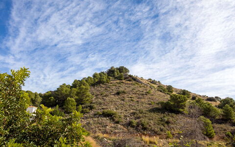 Villa Preciosa: Nuage, Ciel, Plante, Communauté Des Plantes, Écorégion, Paysage Naturel, Environnement Naturel, Montagnes, Montagne, Pente