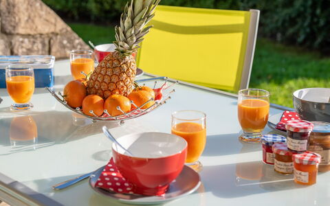 Carnac 153: Brunch, Aliments, Table, Orange, Petit Déjeuner, Serveware, Repas, Boisson, La Nourriture Végétarienne