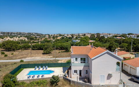 Casa Do Sol: Bleu, Ciel, Zone Résidentielle, Biens, Piscine, Villa, Ferme