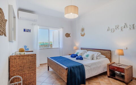 Casa Do Sol: Meubles, Chambre, Sol, Lit, Domicile, Appartement, Cadre De Lit, Literie, Drap De Lit, Plafond