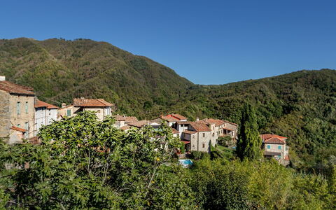 Ciliegi: Village De Montagne, Végétation, Montagne, Montagnes Relief, Station De Montagne, Village, Ville, Paysage Naturel, Établissements Humains, Propriété