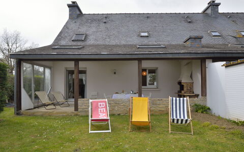 Le Clos Er Bert: Ciel, Propriété, Fenêtre, Bâtiment, Porte, Lot Terre, Herbe, Maison, Plante, Chalet