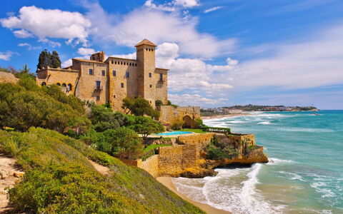 Torremar Alex: Nuage, L'Eau, Ciel, Plante, Bâtiment, Bleu, Paysage Naturel, Plan D'Eau, Cotiers Et Relief Océaniques, Cours D'Eau