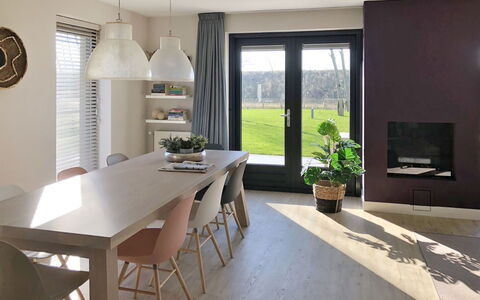 Oesterdam Resort: Pièce, Design Intérieur, Propriété, Meubles, Salle À Manger, Sol, Bâtiment, Plafond, Table, Maison