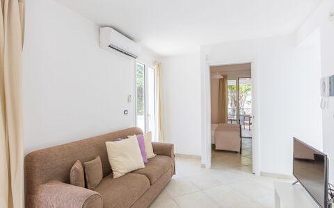 Casa Bianca: Propriété, Pièce, Meubles, Bâtiment, Design Intérieur, Immobilier, Maison, Sol, Salon, Appartement