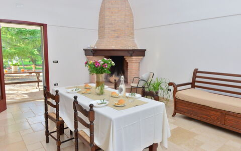 L'alcova: Pièce, Propriété, Meubles, Table, Design Intérieur, Salle À Manger, Immobilier, Maison, Sol, Bâtiment