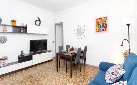 Gracia: Providencia: Pièce, Propriété, Meubles, Design Intérieur, Salon, Bleu, Immobilier, Jaune, Bâtiment, Maison