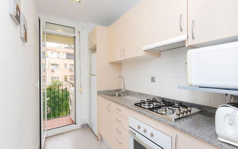 Gracia: Providencia: Propriété, Pièce, Cuisine, Bâtiment, Immobilier, Meubles, Maison, Design Intérieur, Cabinetry, Comptoir