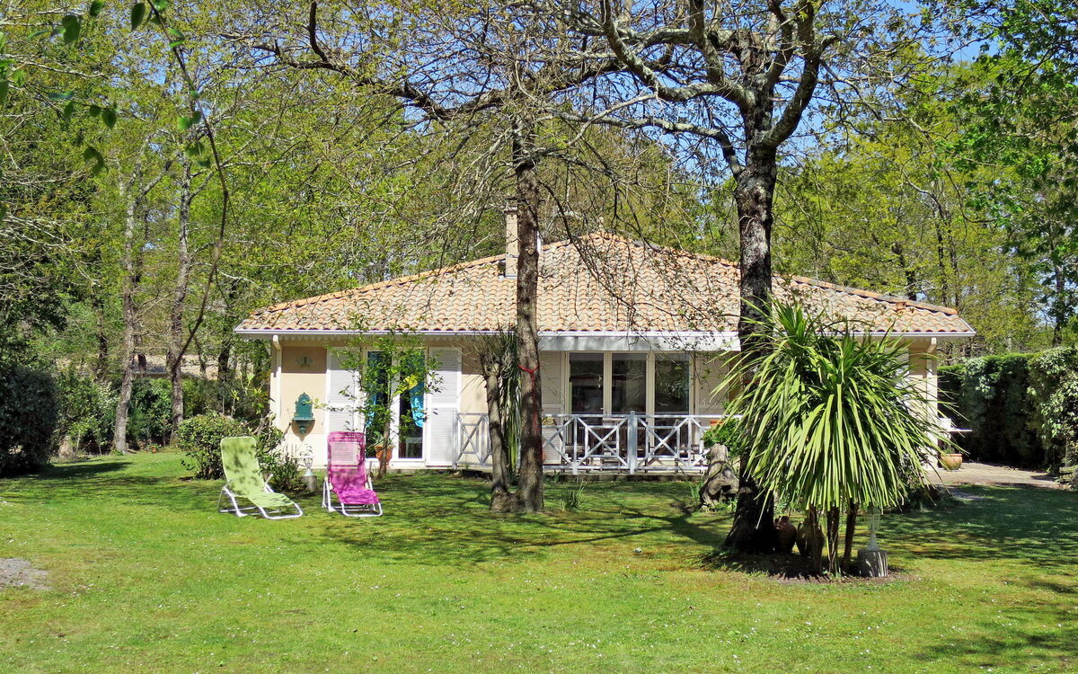 Les Grands Chênes (Hut155)