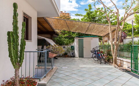 Villa Victory: Propriété, Immobilier, Bâtiment, Maison, Domicile, Zone Résidentielle, Appartement, Pièce, Architecture, Façade
