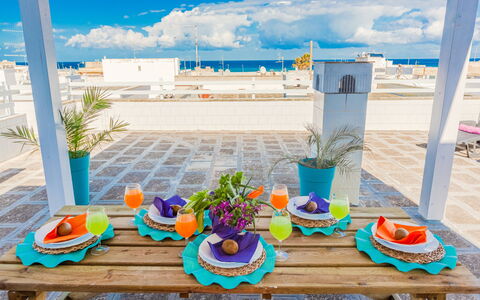 La Terrazza Vista Mare Di Marco: Vacances, Turquoise, Bleu Azur, Été, Le Sable, Table, Mer, Pièce, Architecture, Design Intérieur