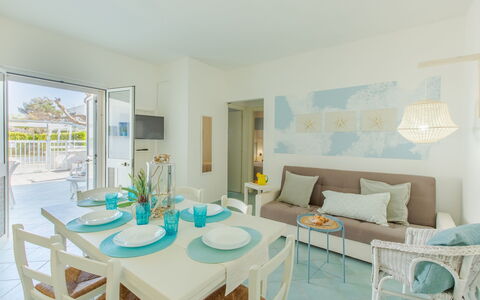 Casa Rosa: Pièce, Propriété, Meubles, Design Intérieur, Salon, Turquoise, Table, Table Basse, Bâtiment, Bleu Azur