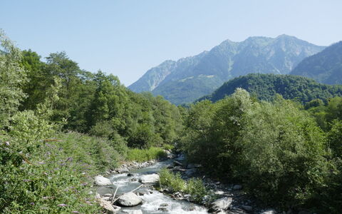 Rustico al Campett: Plante, Ciel, Montagne, L'Eau, Paysage Naturel, Arbre, Cours D'Eau, Herbe, Paysage