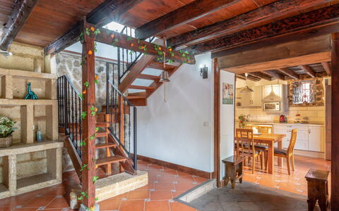 Villa Torrita: Propriété, Pièce, Bâtiment, Faisceau, Plafond, Immobilier, Maison, Design Intérieur, Domicile, Sol