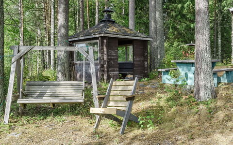 Haapalehto: Meubles, Chaise, Mobilier De Jardin, Table, Bois, Tableau De Plein Air, Table Cuisine Et Salle A Manger, Ombre, Jardin, Parapluie