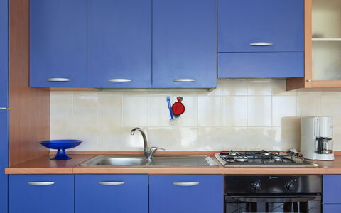 Carmen (Dma168): Cabinetry, Evier, Évier, Comptoir, Robinet, Bleu, Appareil De Cuisine, Cuisine, Cuisinière, Bois