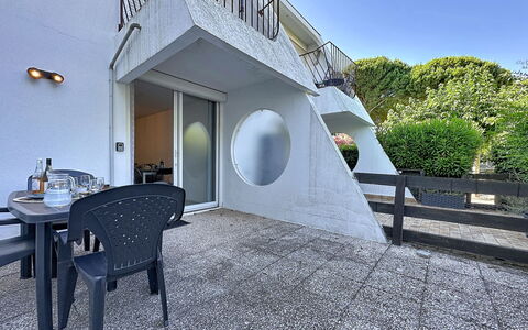 Dixie Land: Balcon, Daylighting, Villa, Hôtel