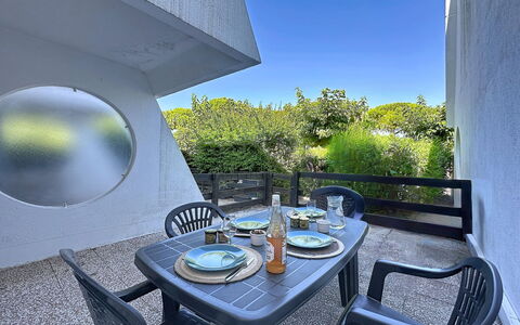 Dixie Land: Daylighting, Balcon, Hôtel