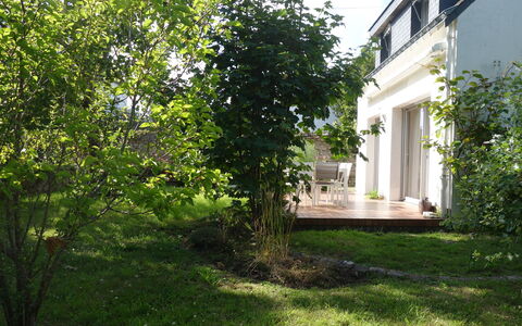 Ty Mam Goz: Propriété, Maison, Arbre, Domicile, Herbe, Cour, Immobilier, Bâtiment, Suppression Des Plantes Ligneuses, Architecture