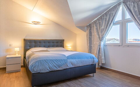 La Closerie des Tremieres: Chambre, Lit, Pièce, Meubles, Propriété, Grenier, Cadre De Lit, Sol, Design Intérieur, Literie