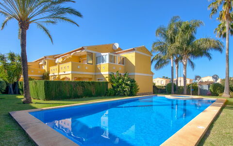 Alqueria Sol: Propriété, Piscine, Immobilier, Domicile, Maison, Zone Résidentielle, Bâtiment, Biens, Arbre, Recours