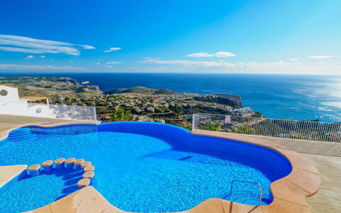 Moraira 905: Piscine, Propriété, Bleu, Bleu Azur, Ciel, Vacances, Immobilier, Tourisme, Ville Resort, Maison