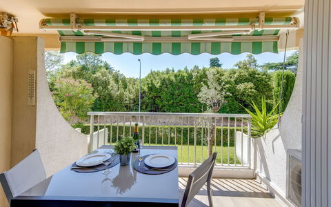 Le Mexico: Propriété, Pièce, Maison, Bâtiment, Design Intérieur, Balcon, Immobilier, Meubles, Architecture, Table