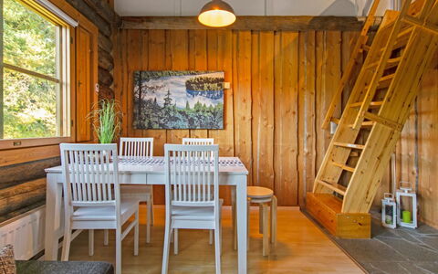 Vuokatinportti a 1: Balcon, Appartement, Ombre, Verre, Condominium, Balustrade, Porche, Daylighting, Plate-Forme, Mobilier De Jardin