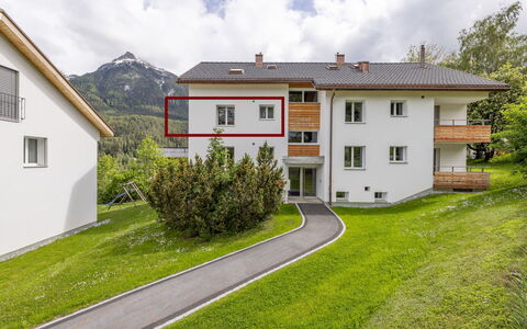 Ferienwohnung Wüest: Nuage, Ciel, Bâtiment, Plante, Fenêtre, Propriété, Lot Terre, Maison, Arbre