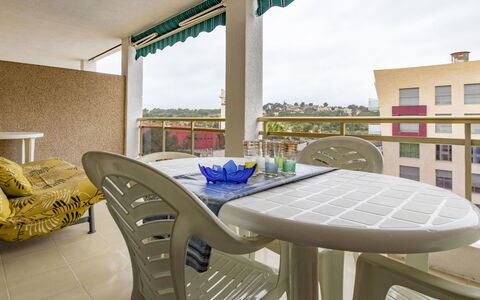 La Pineda 156: Propriété, Meubles, Design Intérieur, Pièce, Bâtiment, Architecture, Table, Immobilier, Maison, Balcon
