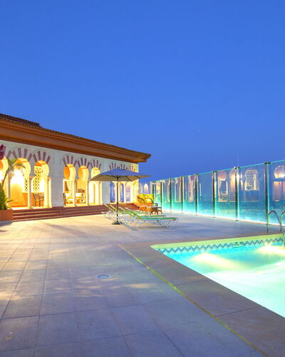 Azahara: Propriété, Bâtiment, Maison, Immobilier, Domicile, Architecture, Piscine, Éclairage, Recours, Biens