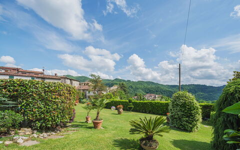 Bataba: Nuage, Ciel, Plante, Propriété, Communauté Des Plantes, Environnement Naturel, Paysage Naturel, Lot Terre, Végétation, Herbe