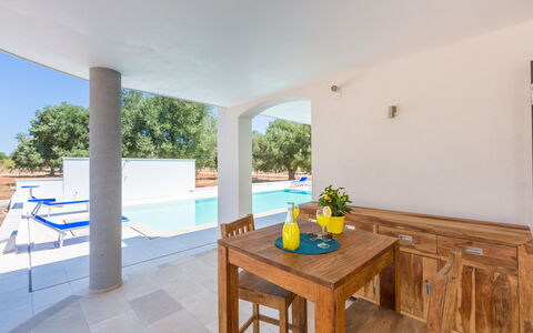 Villa Stella Cadente: Propriété, Meubles, Table, Bleu Azur, Bois, Design Intérieur, Sol, Chaise, Sol, Plante
