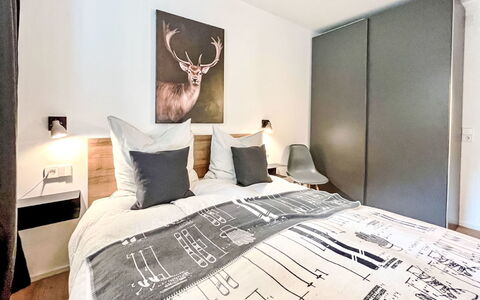 Auszeit: Lit, Meubles, Design Intérieur, Chambre, Literie, Drap De Lit, Mur, Bois, Sol, Linge