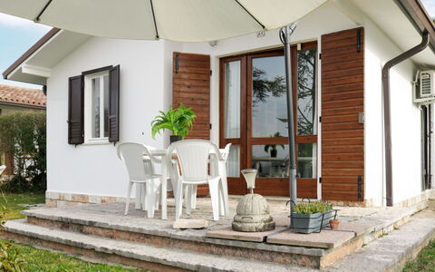 Panoramico: Propriété, Maison, Domicile, Bâtiment, Porche, Patio, Immobilier, Chalet, Siding, Cour