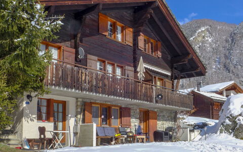 Zermatt 79: Propriété, Maison, Neige, L'Hiver, Bâtiment, Domicile, Immobilier, Montagne, Architecture, Station De Ski