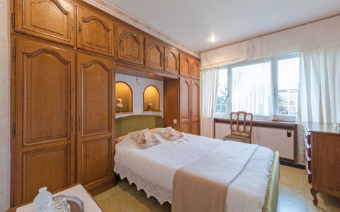 Villa Martinella: Chambre, Lit, Pièce, Meubles, Propriété, Cadre De Lit, Design Intérieur, Bâtiment, Suite, Drap De Lit