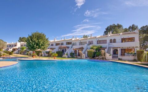 Los Lagos: Propriété, Piscine, Recours, Bâtiment, Immobilier, Maison, Biens, Vacances, Ville Resort, Zone Résidentielle