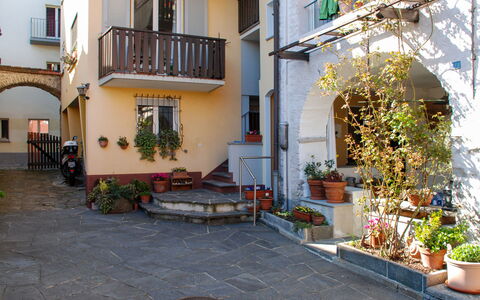 Ca' Dal Pio: Propriété, Bâtiment, Cour, Quartier, Pavé, Immobilier, Maison, Patio, Arrière-Cour, Domicile