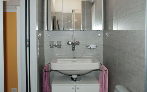 Ca' Dal Pio: Salle De Bains, Propriété, Pièce, Luminaire Plomberie, Violet, Toilette, Tuile, Architecture, Robinet, Design Intérieur