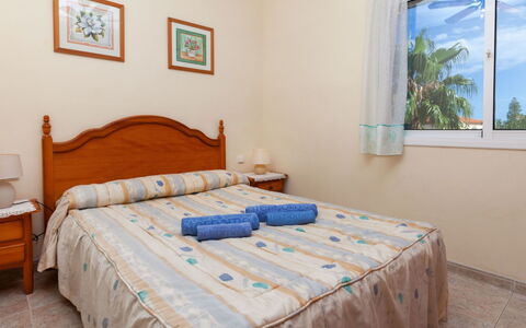 Villa Formentera: Chambre, Meubles, Pièce, Lit, Propriété, Drap De Lit, Literie, Cadre De Lit, Matelas, Immobilier