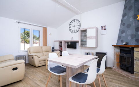 La Camarrocha: Propriété, Pièce, Meubles, Design Intérieur, Bâtiment, Maison, Table, Immobilier, Sol, Parquet