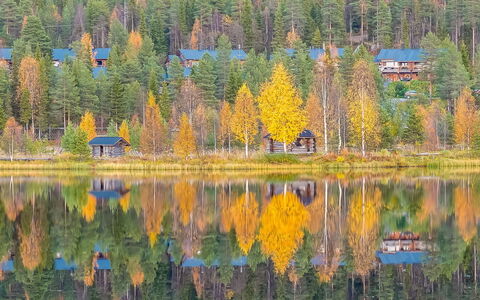 Sallanhelmi E2: Chalet, Maison, Domicile, Batiments Jardin, Siding, Cabane En Rondins, Ferme, Biens, Cabanon, Cour