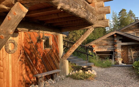 Sallanhelmi E2: Chalet, Maison, Domicile, Batiments Jardin, Siding, Cabane En Rondins, Ferme, Biens, Cabanon, Cour
