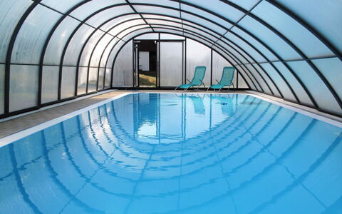 Holiday Hill 28: Piscine, Bleu, Centre De Loisirs, Architecture, Bâtiment, Loisir, Daylighting