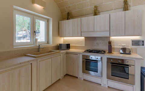 Corte dei Messapi | Sleeps 24: Comptoir, Cabinetry, Pièce, Meubles, Cuisine, Propriété, Sol, Bâtiment, Design Intérieur, Parquet