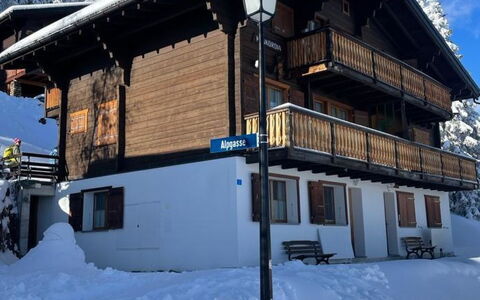 Konkordia 1 Eg Süd: Plante, Ciel, Nuage, Bâtiment, Arbre, Bois, Lot Terre, Fenêtre, Zone Résidentielle, Loisir