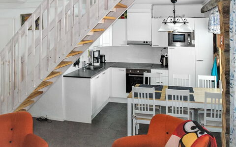 Maahisenrinne 3 e 19: Balcon, Appartement, Ombre, Verre, Condominium, Balustrade, Porche, Daylighting, Plate-Forme, Mobilier De Jardin
